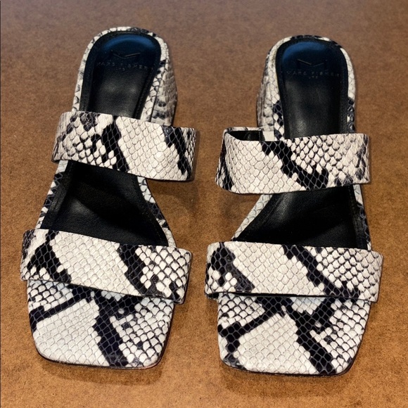 Marc Fisher Shoes Marc Fisher Pat Slide Sandal Grey & black snake print 2" heels - Picture 1 of 8